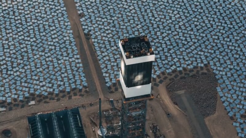 Effective Communication Strategies for Emergency Situations at a Solar Power Plant