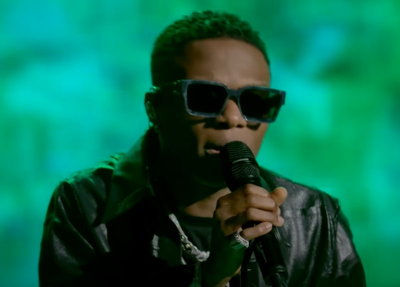 Live performance by Wizkid